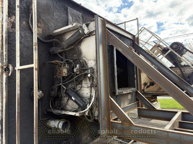 RAP-17196 Two BMG Silos (18)